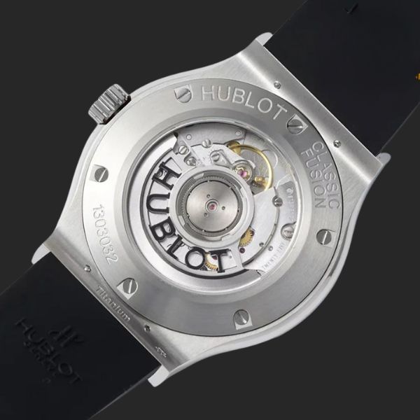 Hublot Classic Fusion Titanium mặt đen 